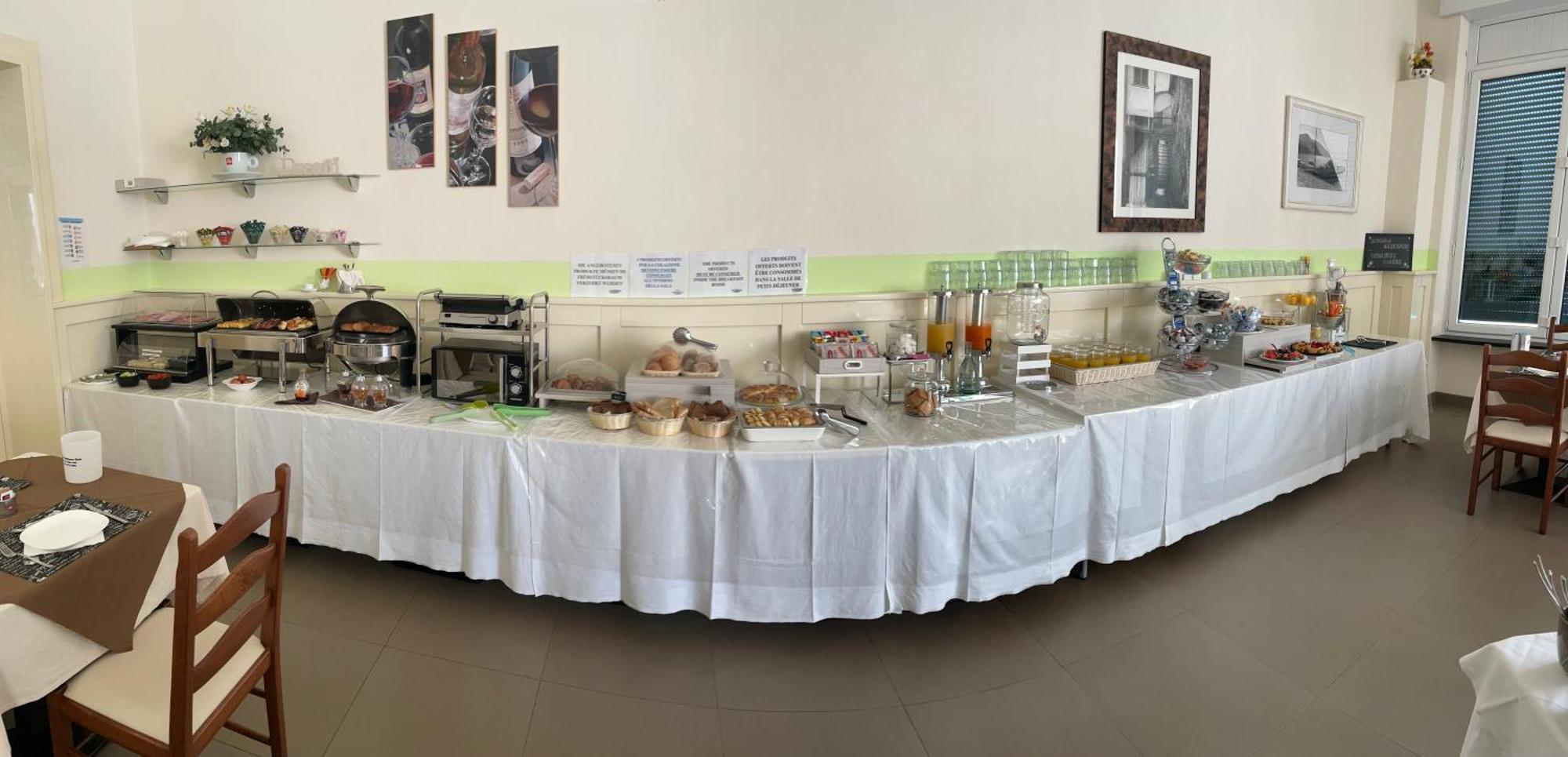 Hotel Lauro Gravedona Bagian luar foto
