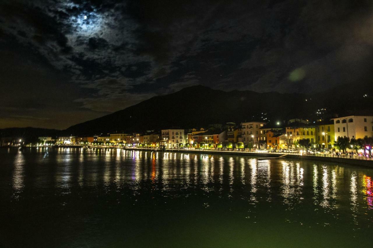Hotel Lauro Gravedona Bagian luar foto